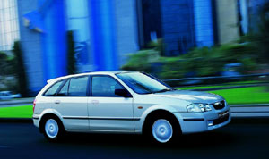 Mazda 323F 1.3 i 16V Hatchback