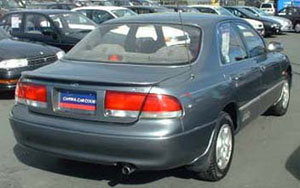 Mazda Cronos 2.0 i V6 24V